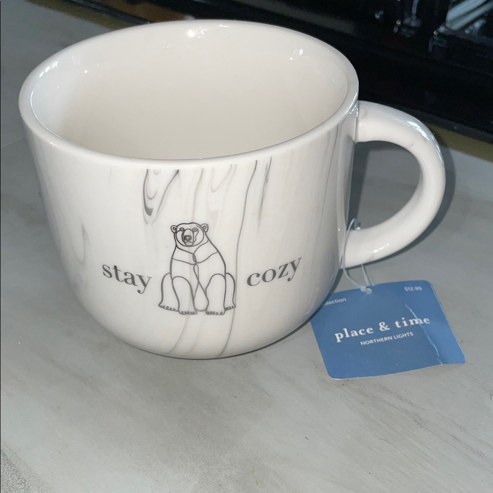 Place & Time “stay cozy” polar bear coffee mug-NWT